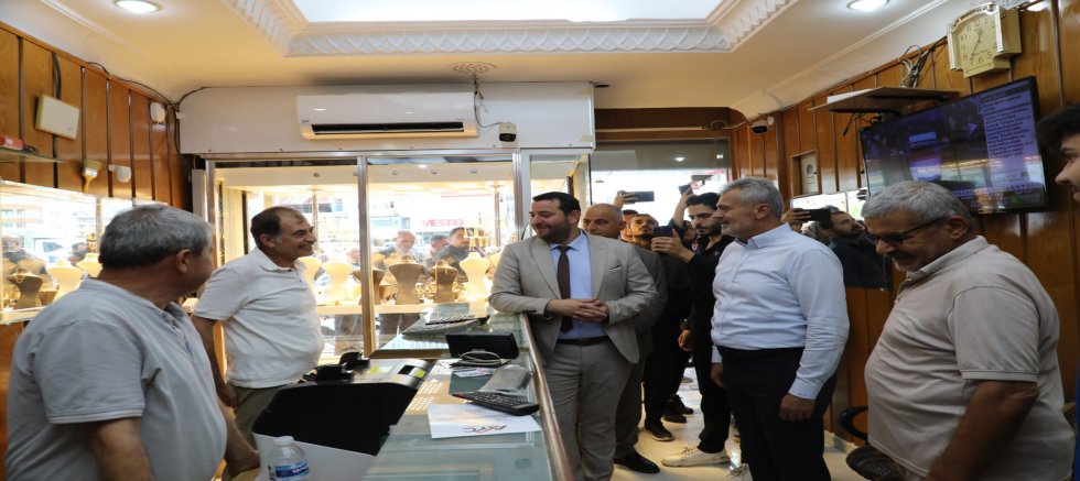BAŞKAN ÖNTÜRK, SAMANDAĞ ESNAFINI ZİYARET ETTİ